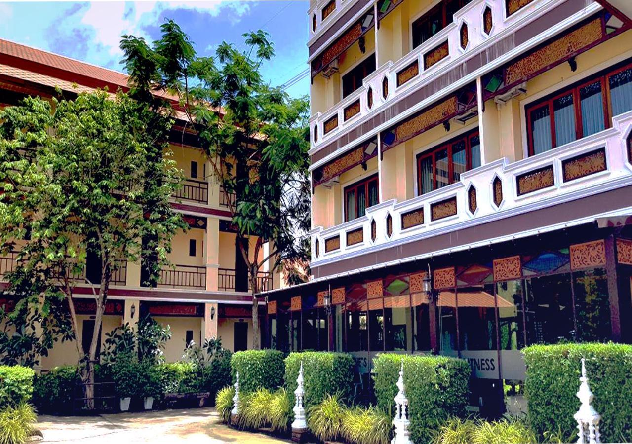 I Boutique Hotel Pluak Daeng Bagian luar foto